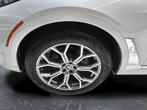 Used 2019 BMW X7 xDrive40i w/ Premium Package AWD/4WD image 10