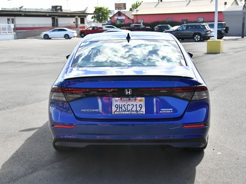 Used 2024 Honda Accord Sport image 7