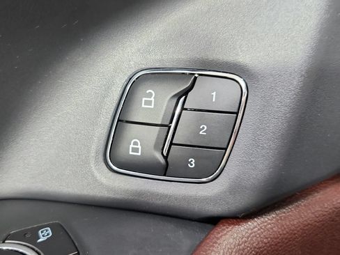 Used 2022 Ford Expedition Limited RWD image 21