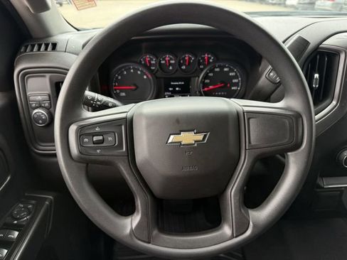 Used 2020 Chevrolet Silverado 1500 Custom w/ Custom Value Package RWD image 15