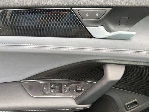 New 2026 Volkswagen Tiguan SE AWD/4WD image 21