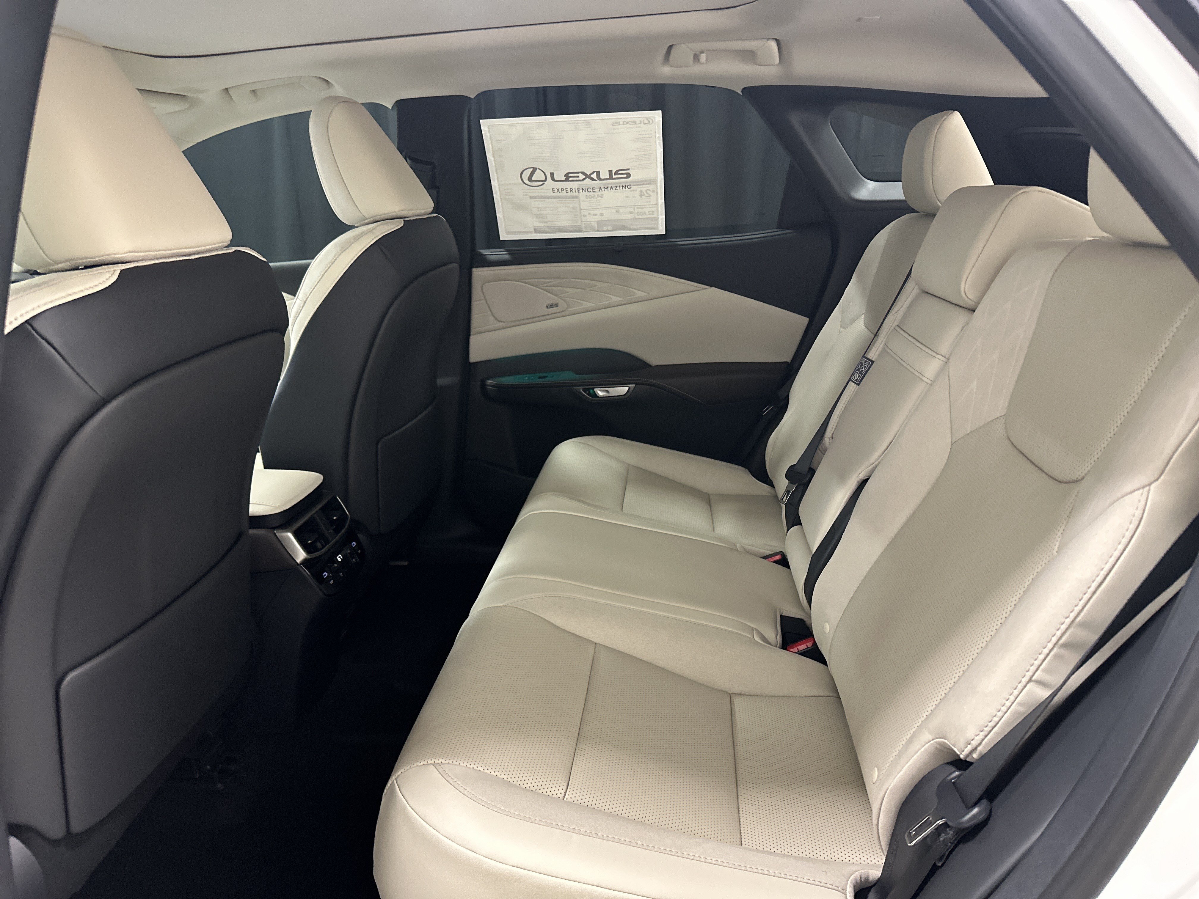 New 2026 Lexus RX 350 AWD w/ Convenience Package image 32