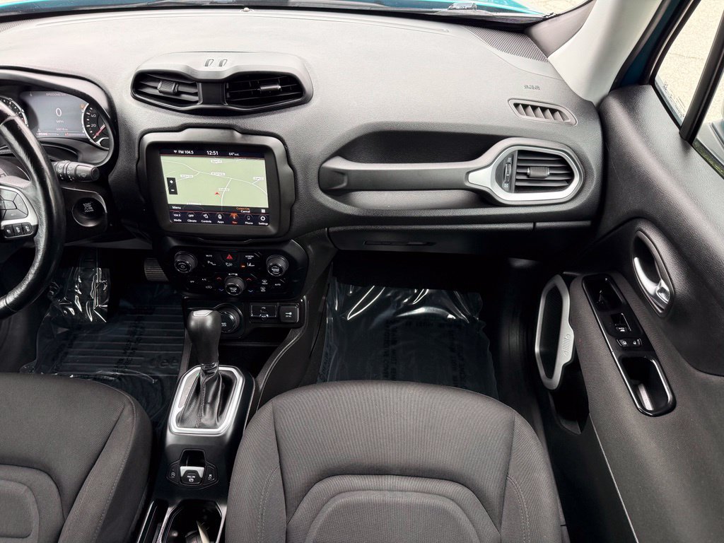 Used 2021 Jeep Renegade Latitude w/ Luxury Group I AWD/4WD image 18