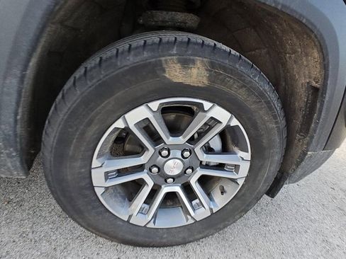 Used 2025 GMC Terrain Elevation image 10