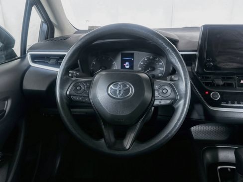 Used 2025 Toyota Corolla LE FWD image 17
