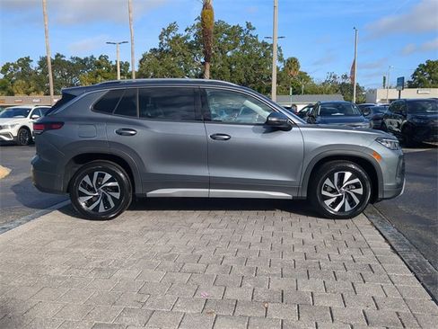 Certified 2025 Volkswagen Tiguan S image 3