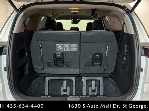 Used 2024 Kia Carnival SX FWD image 22