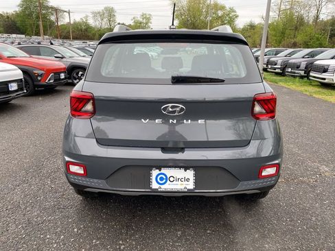 New 2026 Hyundai Venue SEL FWD image 5