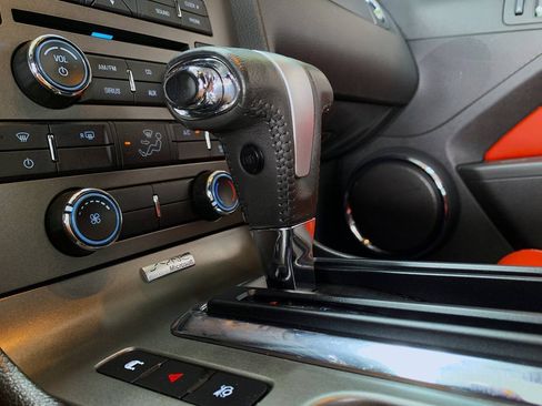 Used 2010 Ford Mustang GT RWD image 15