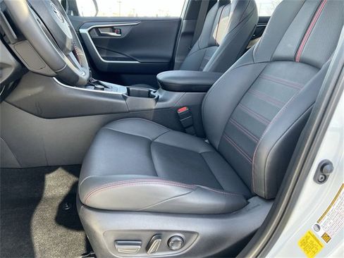 Used 2025 Toyota RAV4 XSE w/ Premium Package image 13