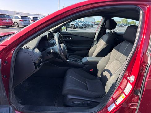 Used 2023 Honda Accord Sport image 10