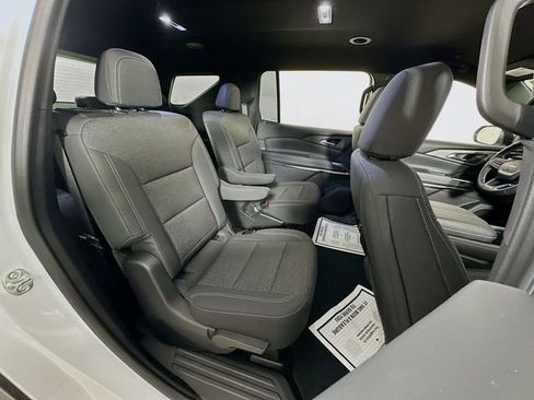 New 2026 Chevrolet Traverse LT image 28