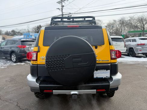 Used 2007 Toyota FJ Cruiser 4WD image 8