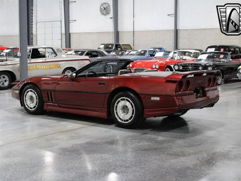 Used 1987 Chevrolet Corvette Convertible image 3