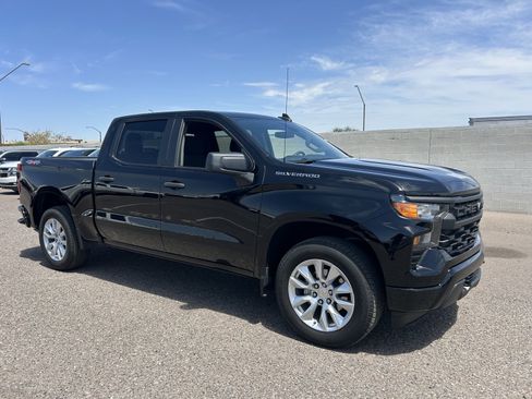 Used 2024 Chevrolet Silverado 1500 Custom AWD/4WD image 7