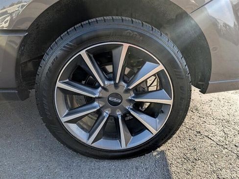 Used 2017 Lincoln Navigator L Reserve image 13