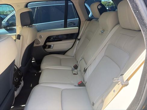 Used 2019 Land Rover Range Rover HSE AWD/4WD image 12