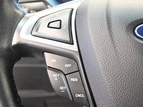 Certified 2023 Ford Edge SEL image 19