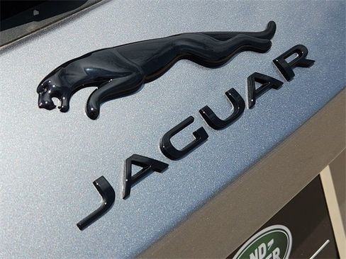 Used 2026 Jaguar F-PACE R-Dynamic S image 9