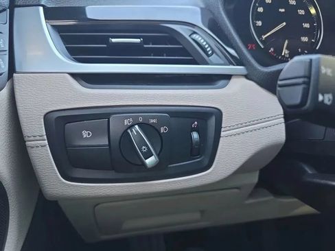 Used 2022 BMW X2 sDrive28i w/ Convenience Package FWD image 24