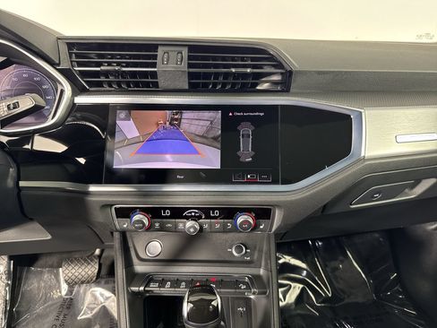 Used 2020 Audi Q3 2.0T Premium Plus AWD/4WD image 13