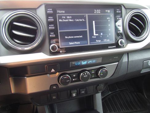 Used 2021 Toyota Tacoma SR5 RWD image 20