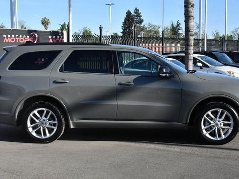 Used 2024 Dodge Durango GT image 9