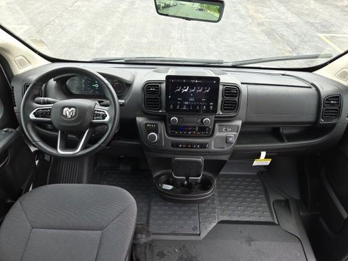 Used 2024 RAM ProMaster 3500 w/ Delivery Van Package image 15