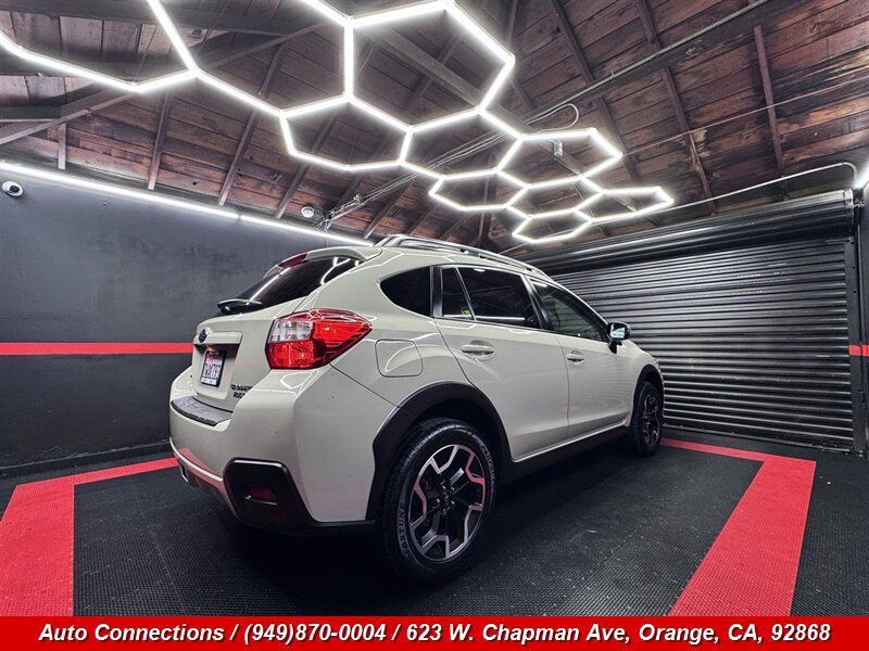Used 2017 Subaru Crosstrek 2.0i Limited AWD/4WD image 3