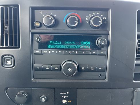 Used 2024 Chevrolet Express 2500 w/ Driver Convenience Package image 11