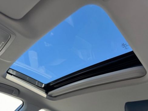Used 2022 Honda Accord Touring image 30
