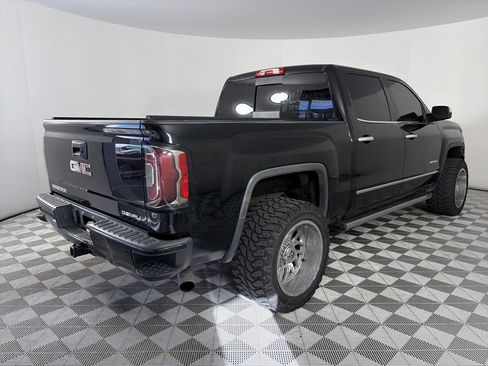 Used 2017 GMC Sierra 1500 Denali w/ Denali Ultimate Package image 7
