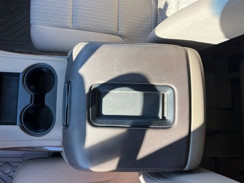 Used 2018 Chevrolet Suburban LS w/ Max Trailering Package image 29