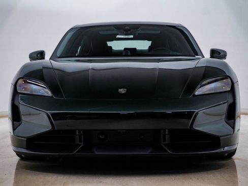 New 2025 Porsche Taycan Turbo image 6