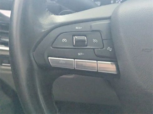 Used 2023 Cadillac XT4 Luxury image 31