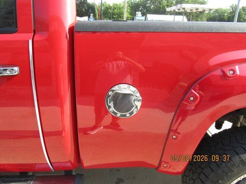 Used 2011 GMC Sierra 1500 SLE w/ Chrome Essentials Package AWD/4WD image 23