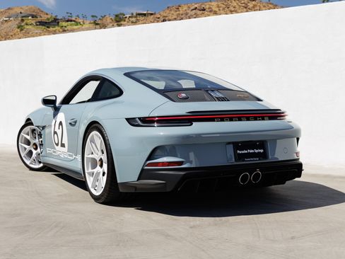 Certified 2024 Porsche 911 GT3 RS RWD image 3