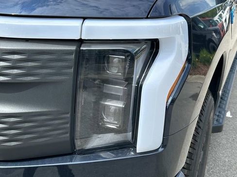 New 2025 Ford F150 Lightning XLT image 9