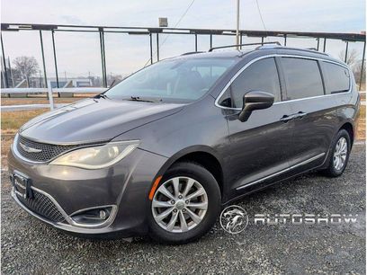 Used 2018 Chrysler Pacifica Touring-L