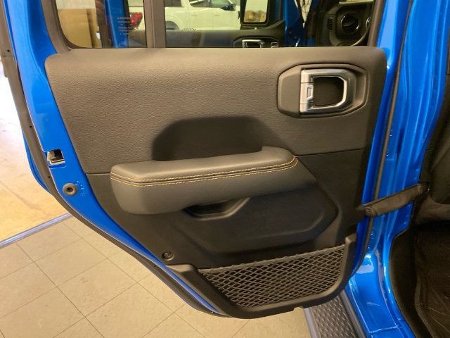 Used 2022 Jeep Gladiator Overland AWD/4WD image 26