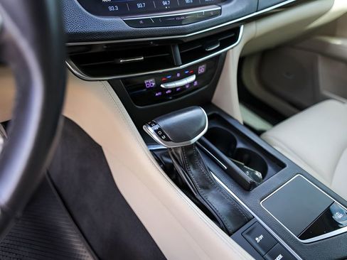 Used 2018 Cadillac CT6 2.0T RWD image 20