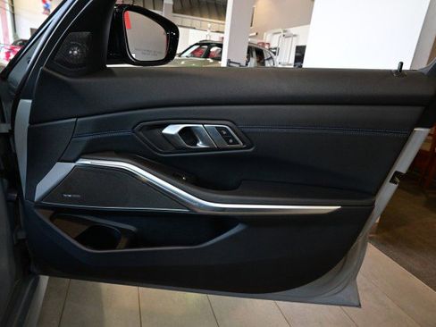 Used 2023 BMW 330i xDrive Sedan w/ M Sport Package AWD/4WD image 27