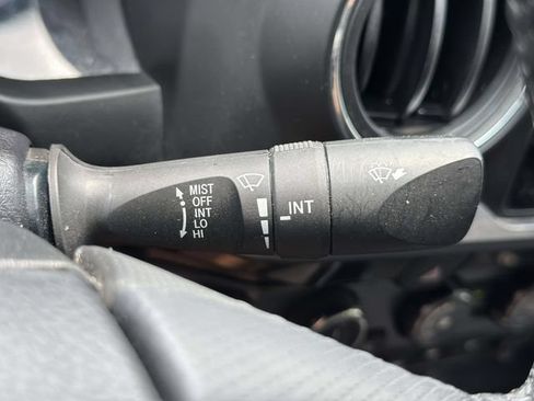 Used 2018 Toyota Tacoma TRD Sport AWD/4WD image 26