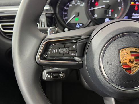 New 2026 Porsche Macan image 19