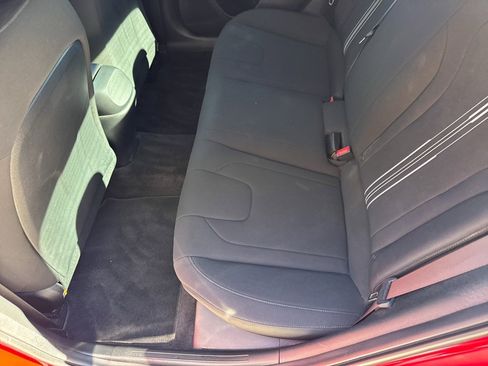 Used 2023 Hyundai Elantra SEL w/ Convenience Package image 16