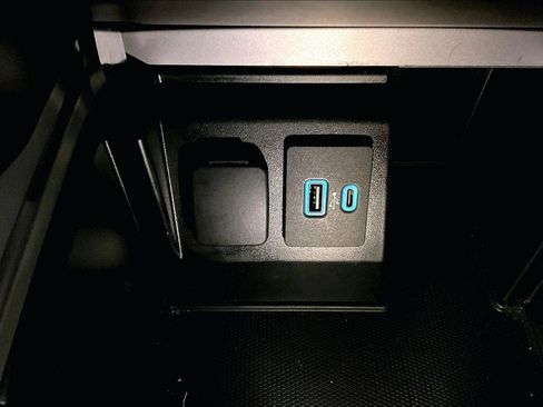 Used 2020 Ford Explorer ST w/ ST Street Pack image 33