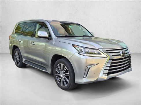 Used 2021 Lexus LX 570 4WD w/ Luxury Package image 3
