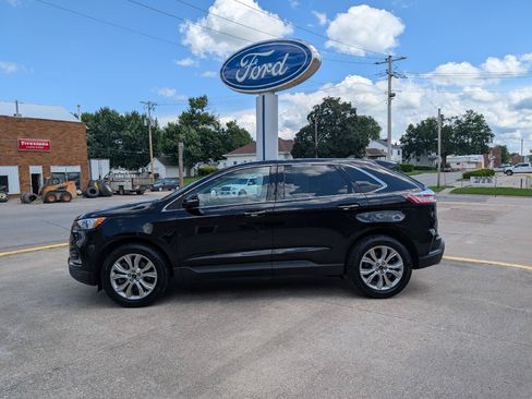 Used 2023 Ford Edge Titanium AWD/4WD image 1
