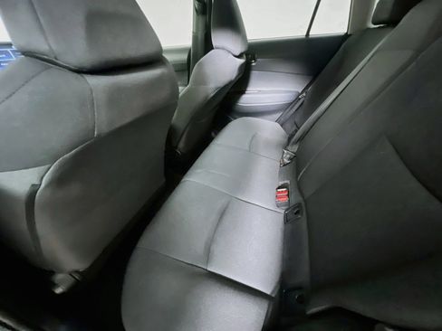 Used 2022 Toyota Corolla Cross LE AWD/4WD image 29