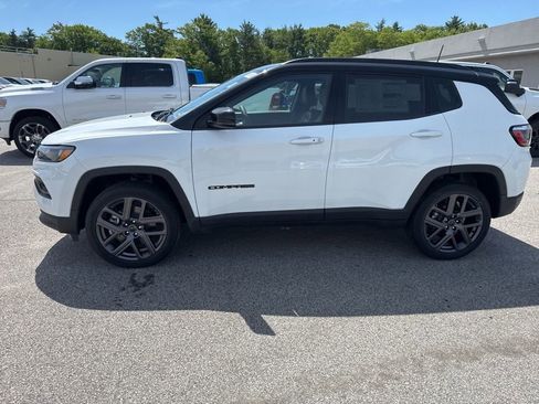 New 2026 Jeep Compass Limited AWD/4WD image 2